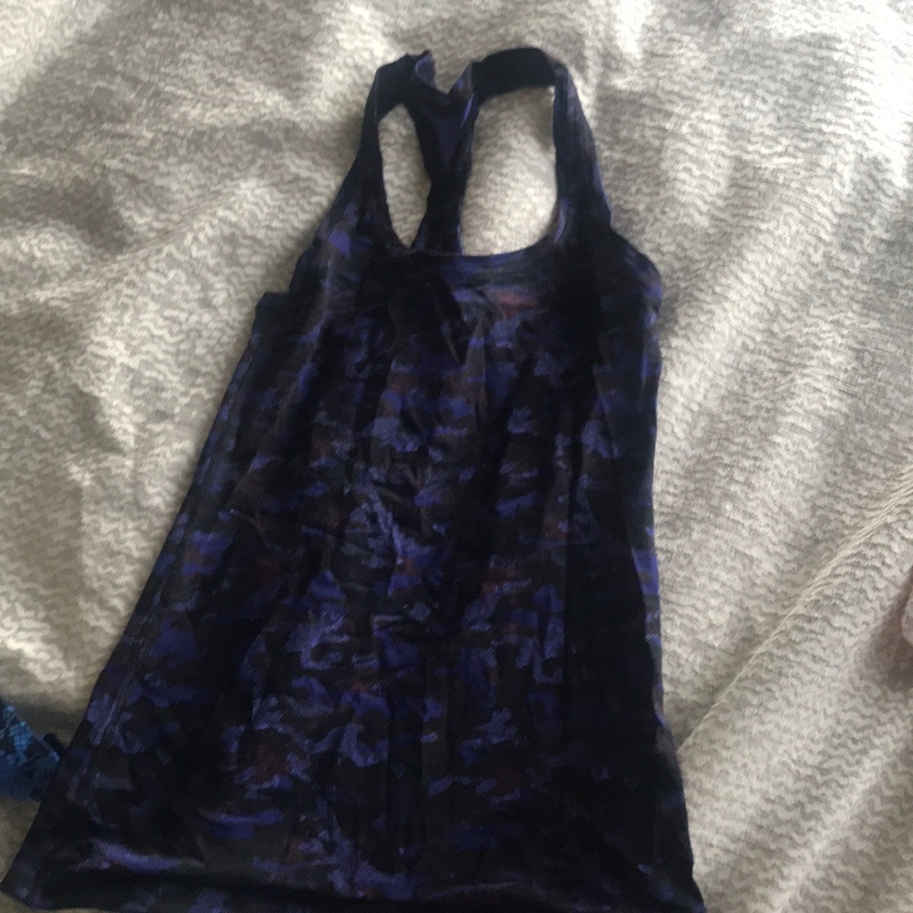 Never worn lulu lemon $25